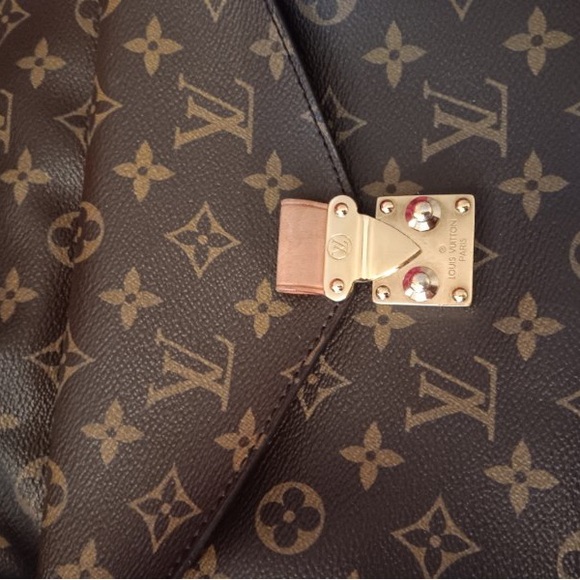 Authentic Louis Vuitton Métis Hobo Monogram. In mint condition! Worn twice! - Picture 7 of 11